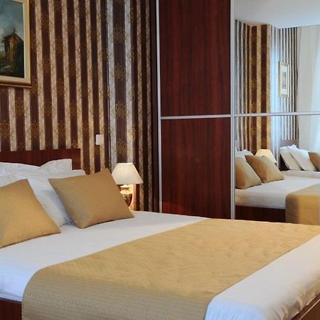 Hotel Royal Skopje Ruang foto